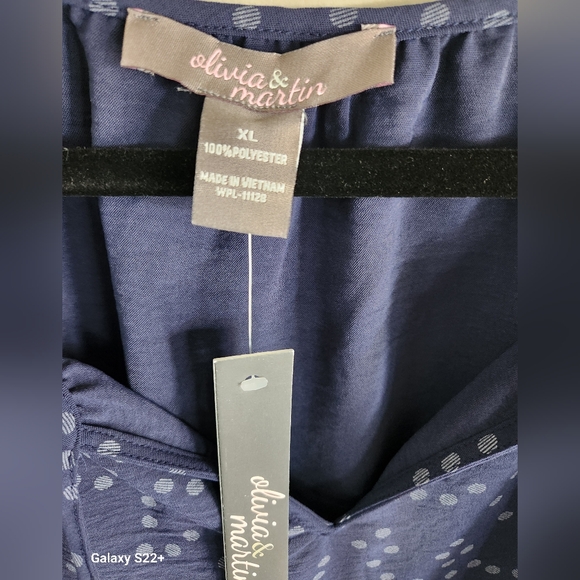 Olivia & Martin Blue Polka Dot Women's Top SKU F05 - Picture 3 of 6